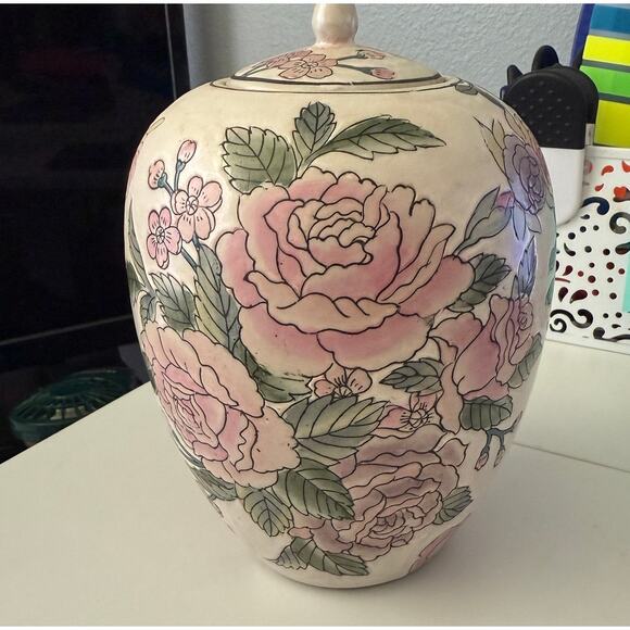 Chinoiserie Pink and Green Peony Ginger Jar With Lid from Late 20th Century - Picture 2 of 13